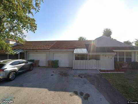Bridle Path Ct #200, Davie, FL 33328