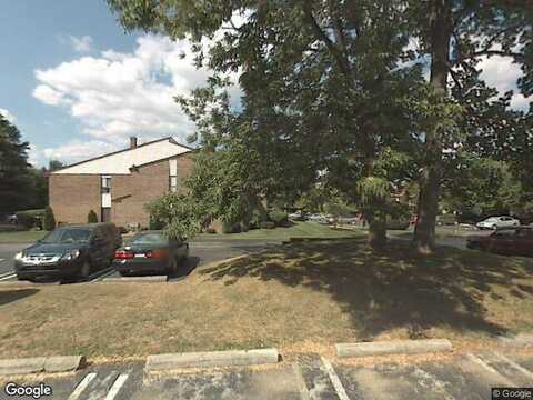 Raintree Ln #903, Malvern, PA 19355
