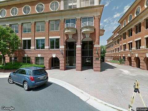 Slaters Ln #G4, Alexandria, VA 22314