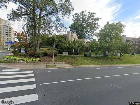 Olde English Dr #11710-B, Reston, VA 20190