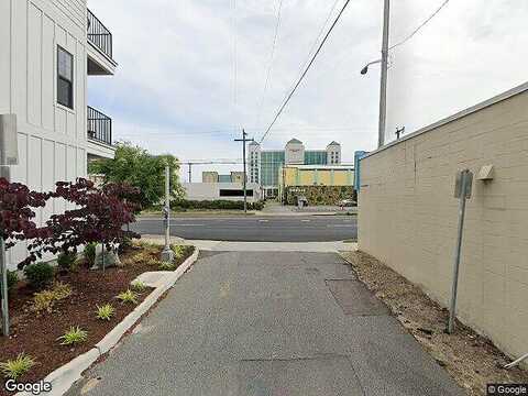 308 25 1/2 Street #B, Virginia Beach, VA 23451
