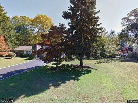 Highland Ave, Malvern, PA 19355