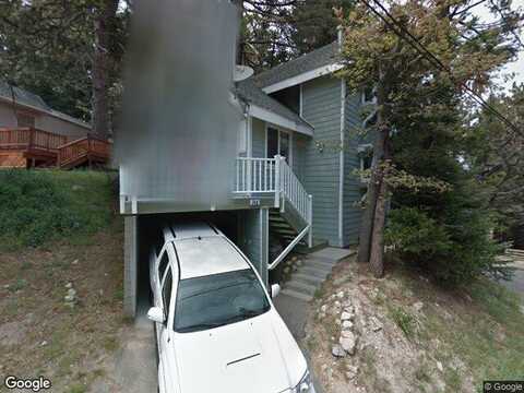 W Victoria Ct, Lake Arrowhead, CA 92352