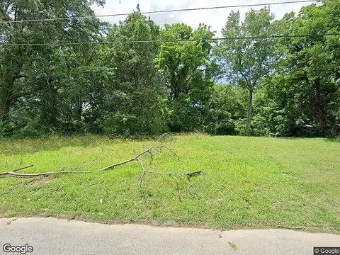 Lindsey, JACKSON, TN 38301