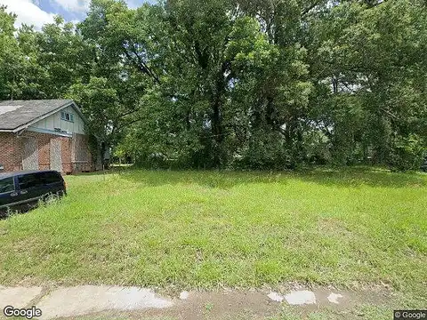 Elizabeth Street, Jackson, TN 38301