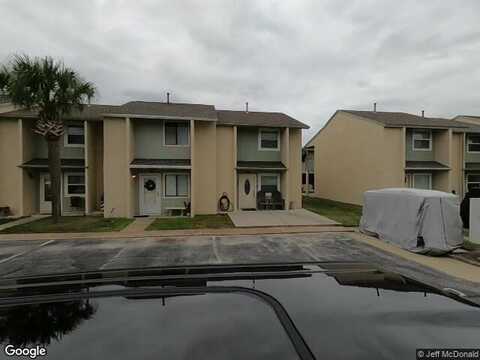 Leslie, PANAMA CITY BEACH, FL 32407