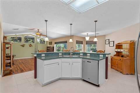 Willow, TAVARES, FL 32778