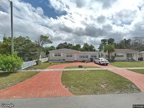 162Nd, NORTH MIAMI BEACH, FL 33162