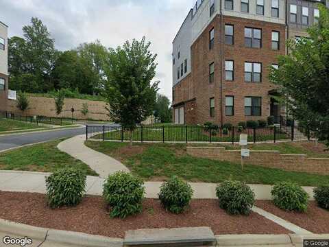Noush Court, Charlottesville, VA 22911