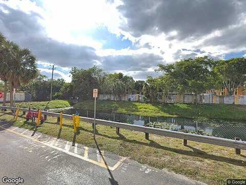 Sw 83Rd Way, Pembroke Pines, FL 33025