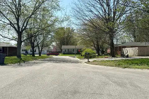 Berkshire, SEYMOUR, IN 47274