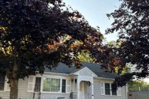 Compass, HYANNIS, MA 02601