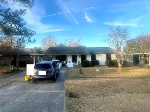 Ashland, BAKER, LA 70714