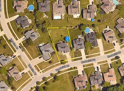 Broderick, CHESTERFIELD, MI 48051