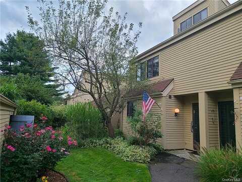 Fox, SOUTH SALEM, NY 10590