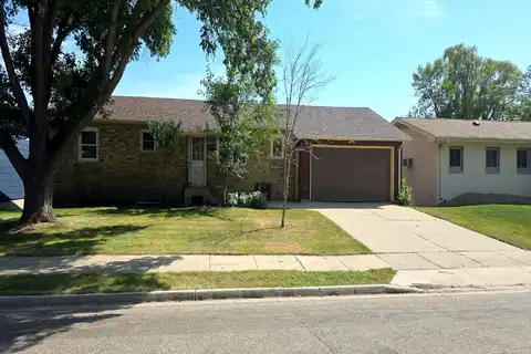 Squire, ABERDEEN, SD 57401
