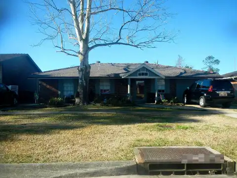 Holmes, GRETNA, LA 70056