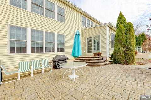 Continental, TOTOWA, NJ 07512