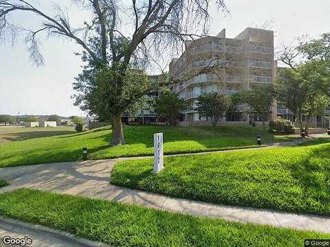 Guadalupe St Apt 4B, KERRVILLE, TX 78028