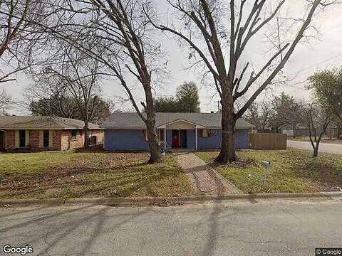 Locust St, BENBROOK, TX 76126