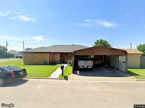 15Th, PERRYTON, TX 79070
