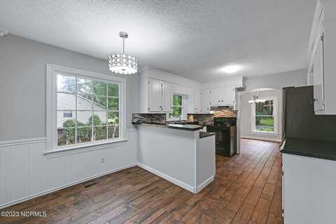 Pine, WINTERVILLE, NC 28590