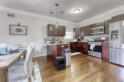 Leonard, JERSEY CITY, NJ 07307