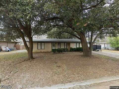 Warden, BENBROOK, TX 76126