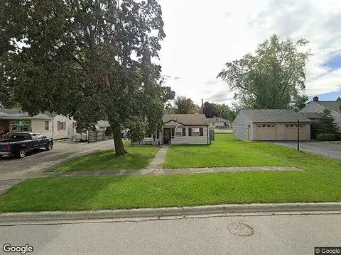 Beech, WOODSTOCK, IL 60098