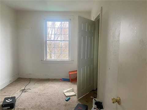 Woodland, PITTSBURGH, PA 15212