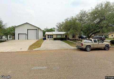 Owens, THREE RIVERS, TX 78071