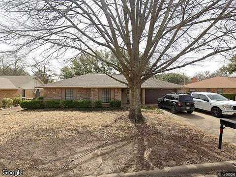 Spruce, BENBROOK, TX 76126