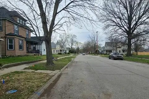 8Th, TERRE HAUTE, IN 47804