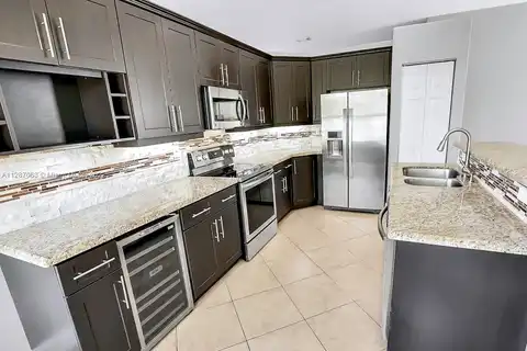 23Rd, PEMBROKE PINES, FL 33029