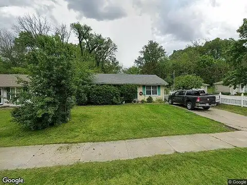 Walnut, WESTON, MO 64098