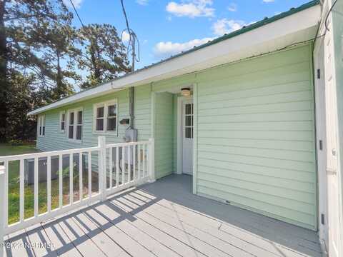 Sanders, HOLLY RIDGE, NC 28445