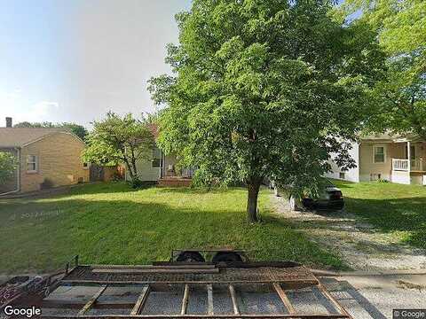 Gloria, EAST SAINT LOUIS, IL 62206