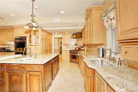 Locust Hollow, MONSEY, NY 10952