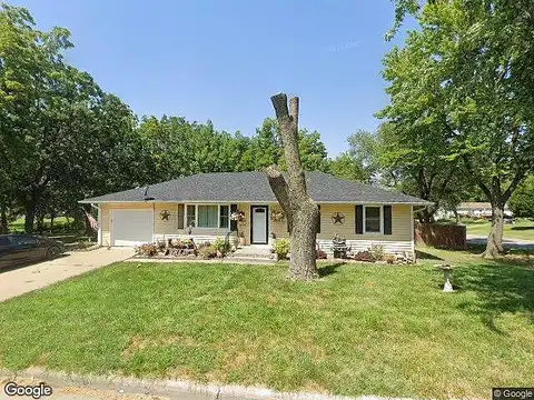 27Th, HIGGINSVILLE, MO 64037