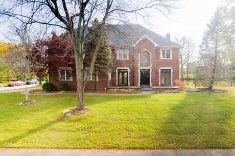 Towne, CARMEL, IN 46032