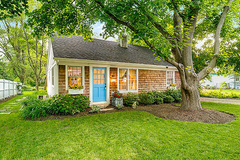Glos, WAYNE, IL 60184