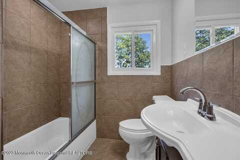 Dogwood Dr, JACKSON, NJ 08527