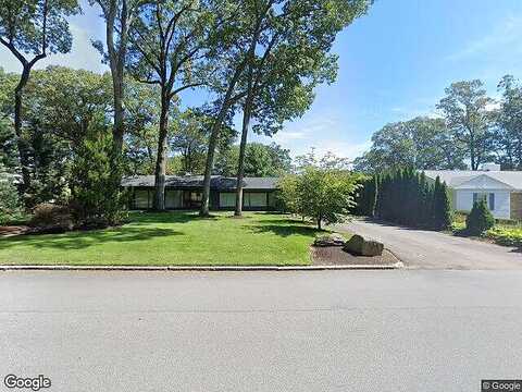Meshanticut Valley, CRANSTON, RI 02920