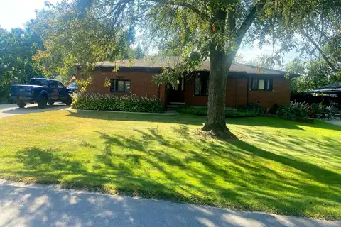 Pineridge, HARRISON TOWNSHIP, MI 48045
