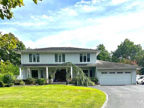 Bonaire, DIX HILLS, NY 11746