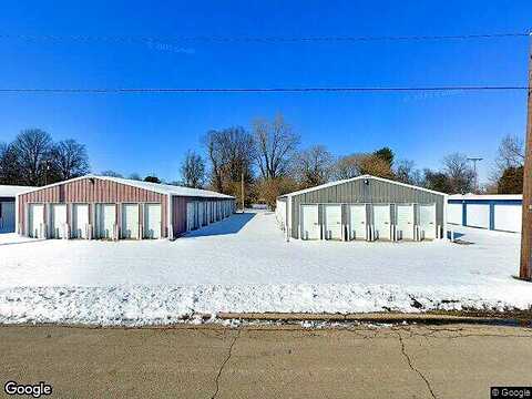 5Th, CHARLESTON, MO 63834