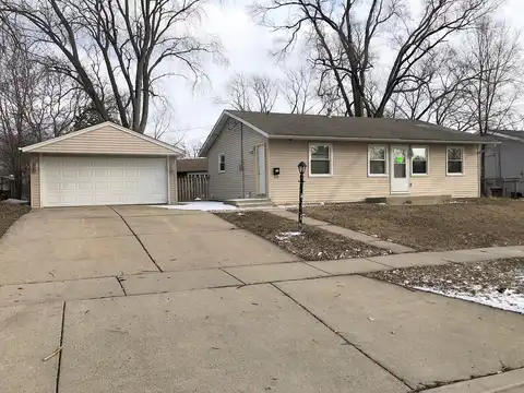 Cedar, STREAMWOOD, IL 60107