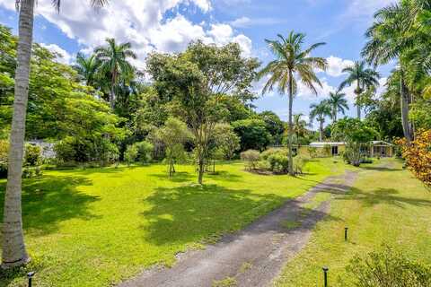 154Th, MIAMI, FL 33162