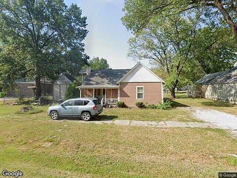 Fir, GARDEN CITY, MO 64747