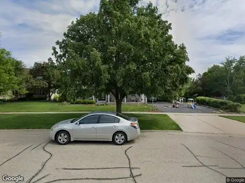 Garden, STREAMWOOD, IL 60107